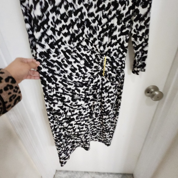 Calvin klein Black & White Bodycon fauxwrap Dress Size 6 careerwear care… - Picture 6 of 11